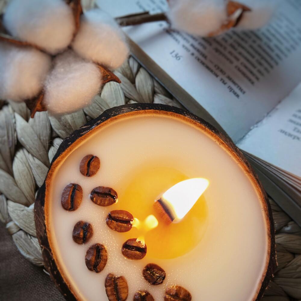 Свеча в кокосе TIME HEAT с ароматом Coffee cream, 130мл